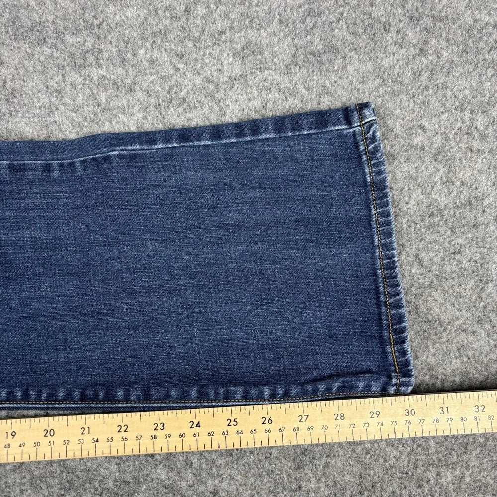Levi's 526 Slender Bootcut Jeans Women's 6 Medium Y2K Medium‎ Wash Red Tab Denim